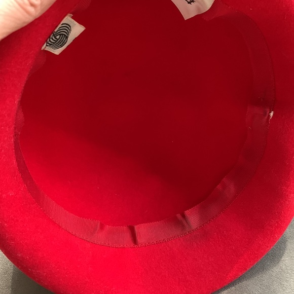 Vintage Red Felt Hat with Black Feather - Picture 7 of 8